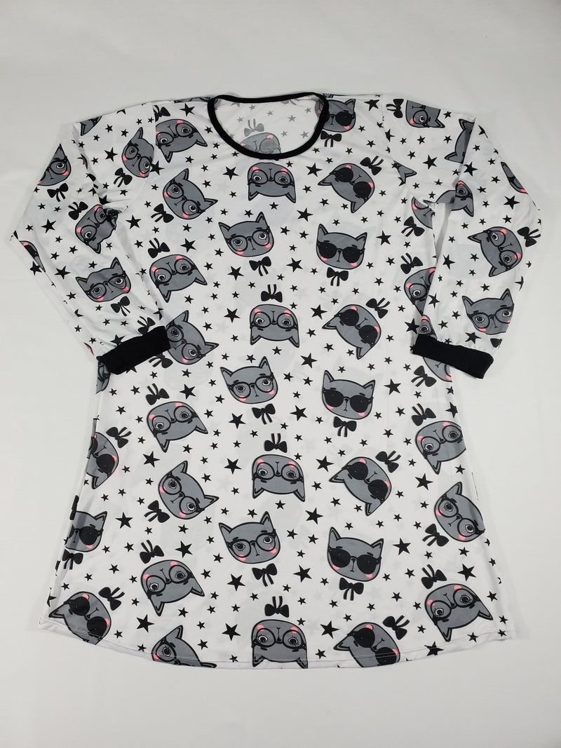 Relax white Women's nightgown black trim black kittens theme long sleeves - Princess Pajamas